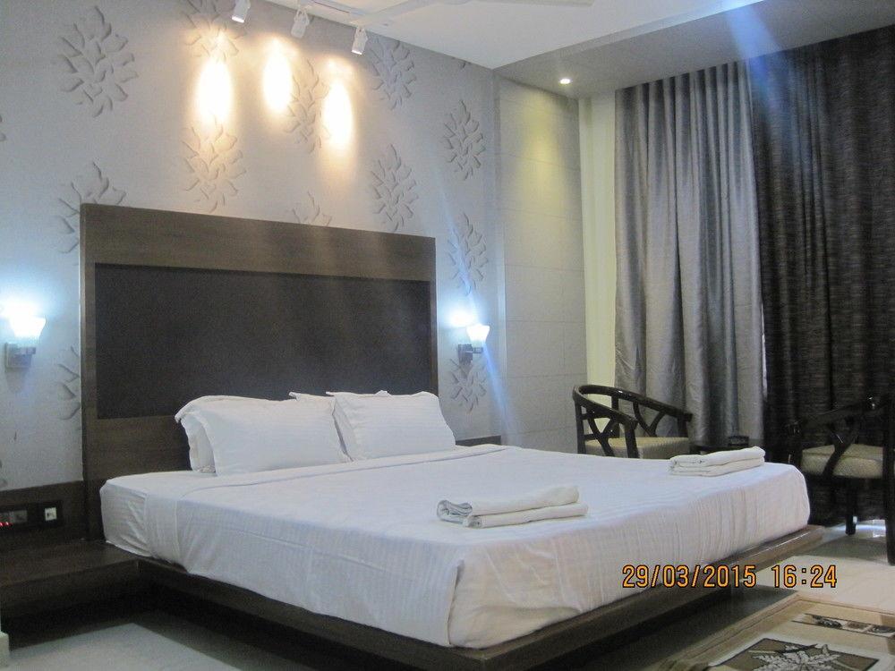 Sagar Tarang Residency Hotel Puri Exterior photo